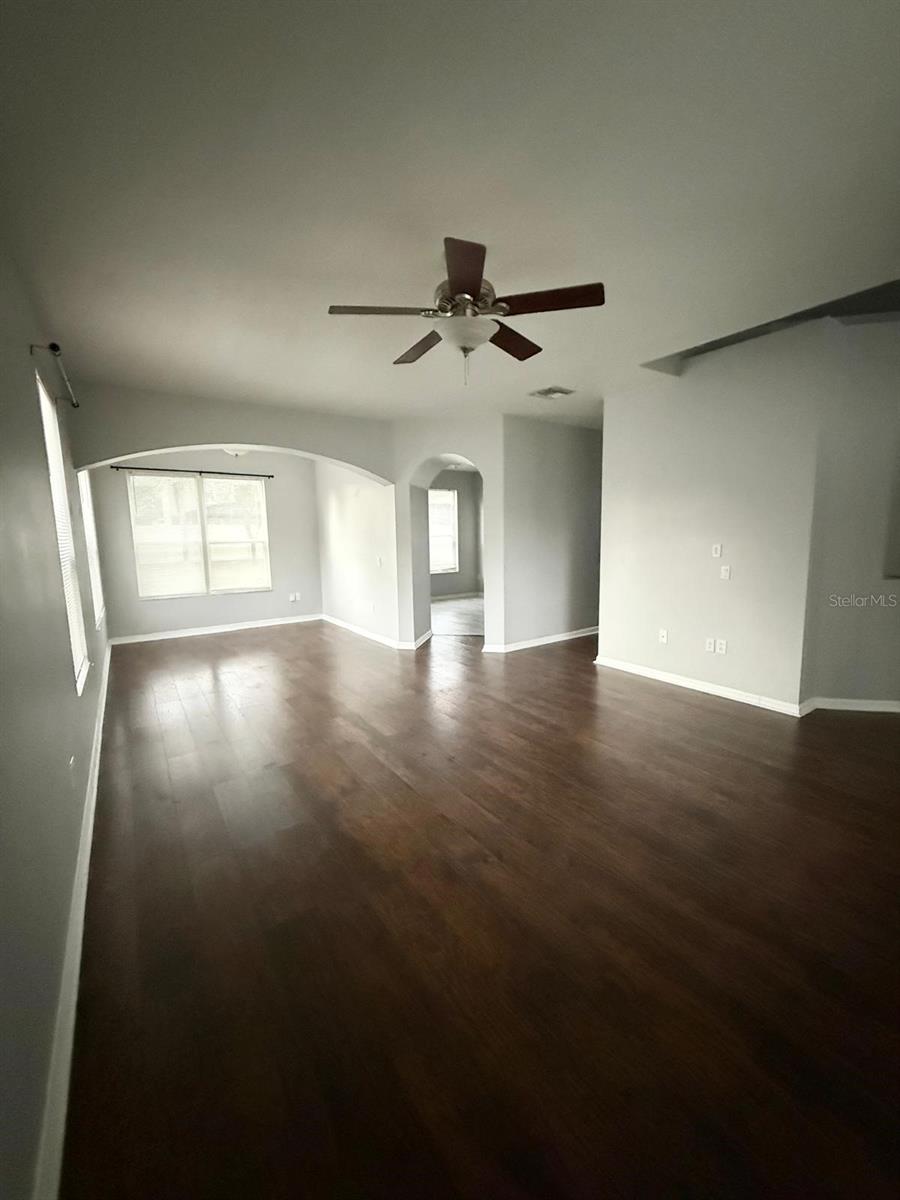 Image 15 of 60 For 14116 Entrada Drive