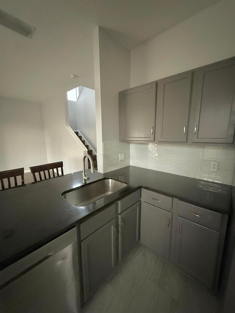 Image 18 of 60 For 14116 Entrada Drive