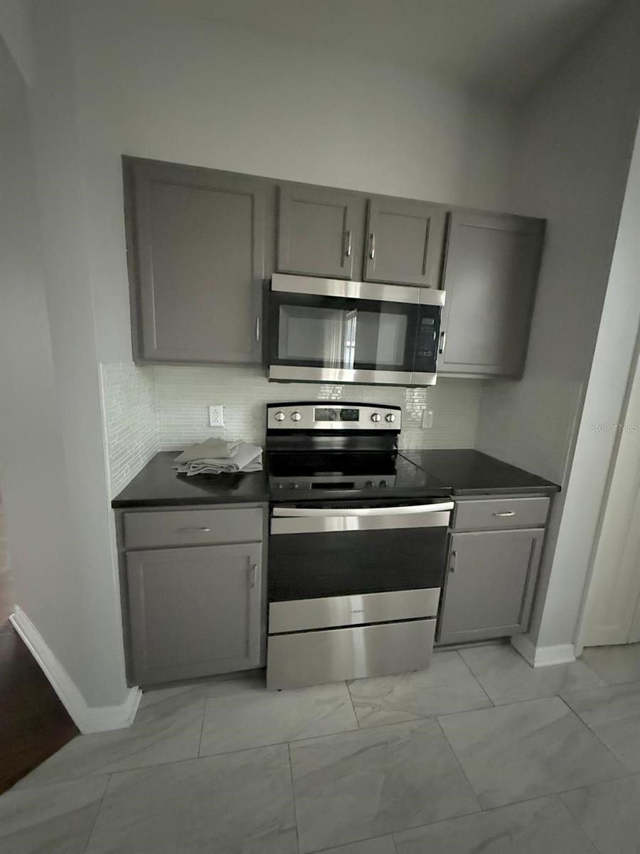 Image 19 of 60 For 14116 Entrada Drive