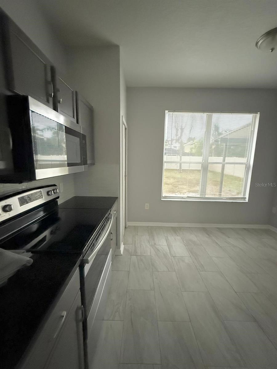 Image 21 of 60 For 14116 Entrada Drive