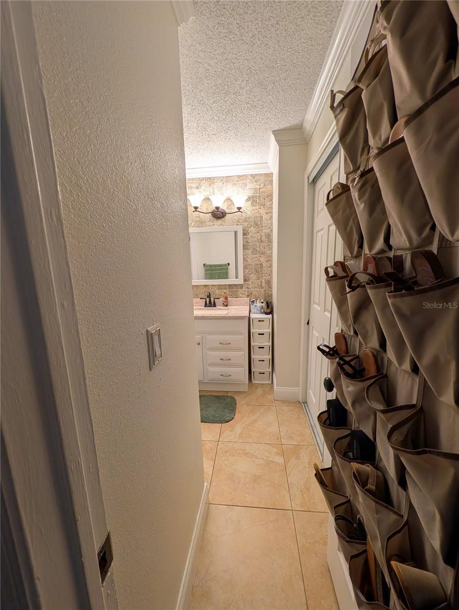 Image 17 of 47 For 4415 Semoran Boulevard 5