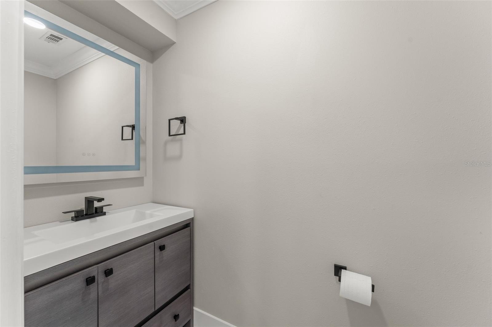 Image 22 of 73 For 109 12th Avenue