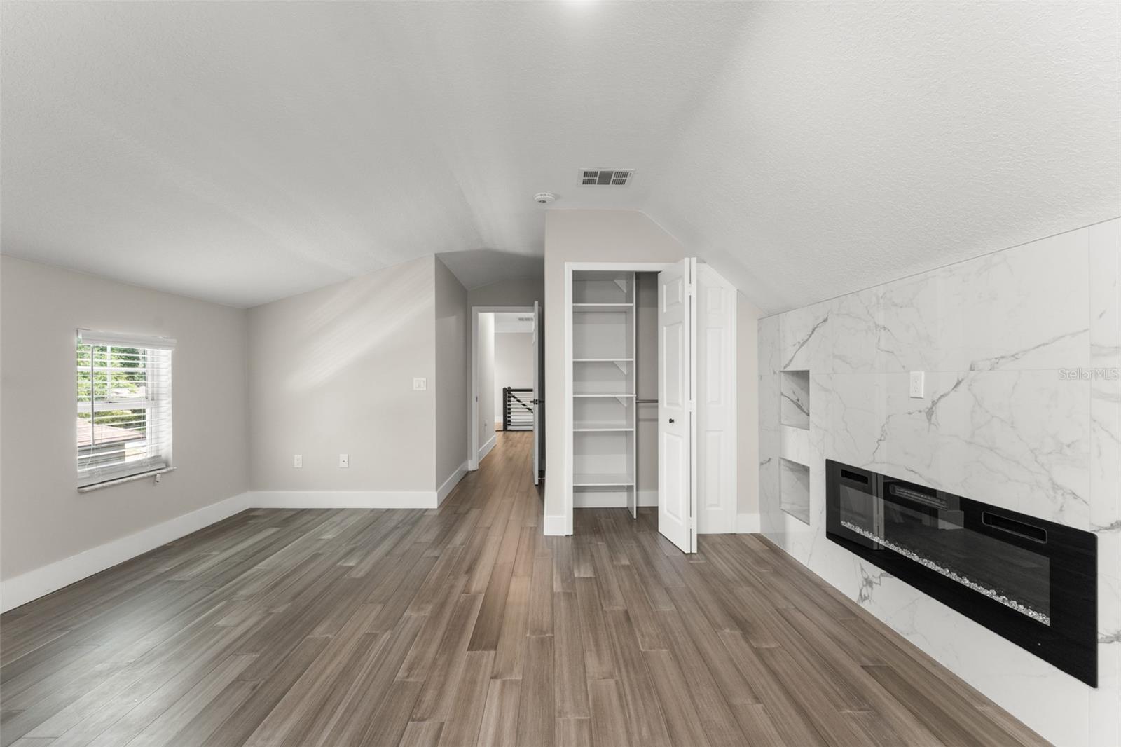 Image 53 of 73 For 109 12th Avenue