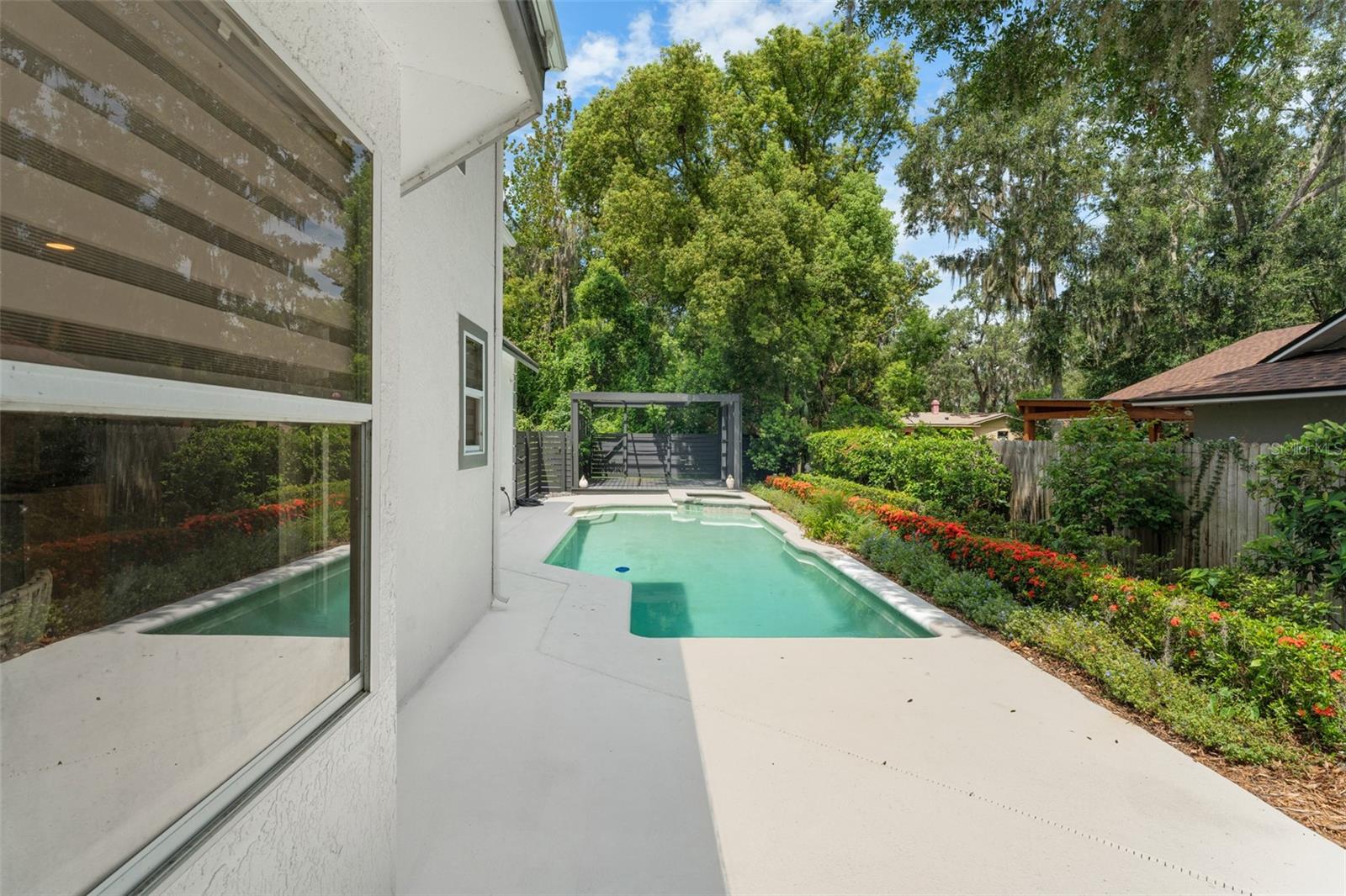 Image 57 of 73 For 109 12th Avenue