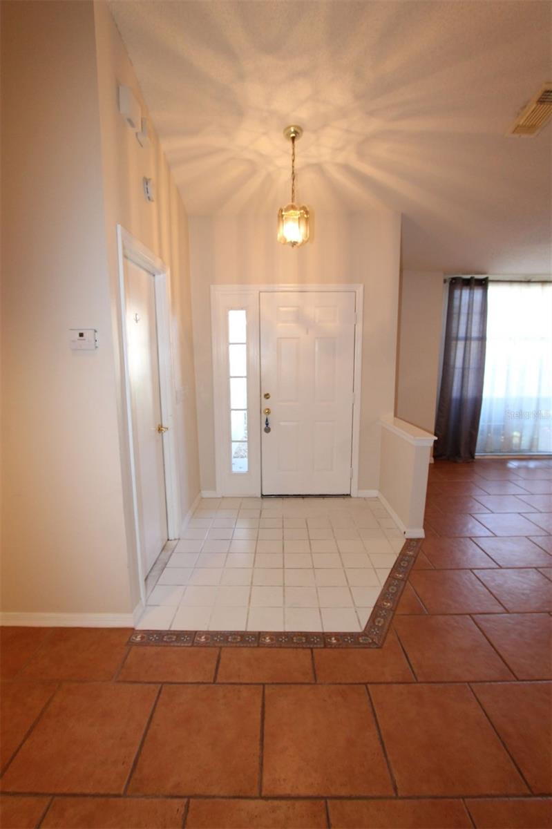 Image 15 of 20 For 476 Wexdon Court