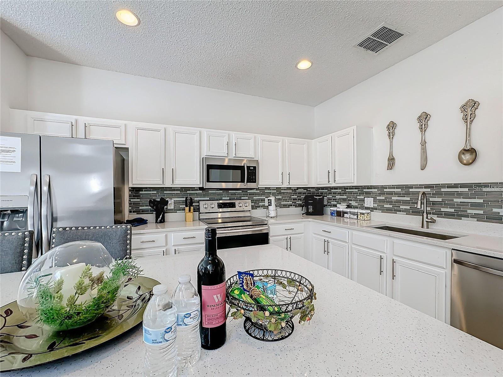 Image 12 of 49 For 2719 Lido Key Drive