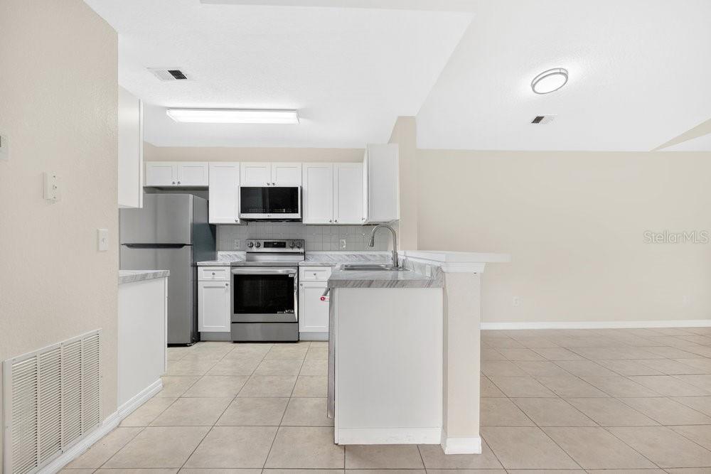 Image 10 of 49 For 7606 Pissarro Drive 14305