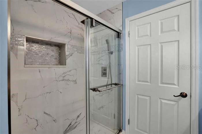 Image 17 of 25 For 7917 Carolina Lane