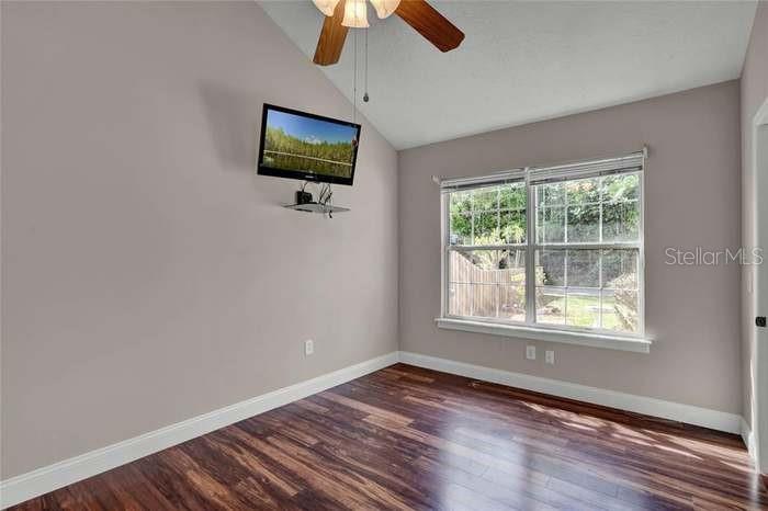 Image 18 of 25 For 7917 Carolina Lane