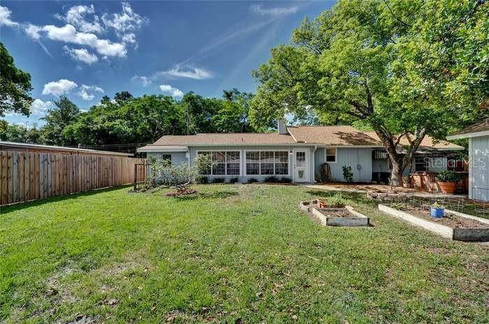 Image 23 of 25 For 7917 Carolina Lane