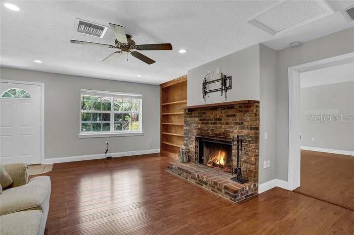 Image 4 of 25 For 7917 Carolina Lane