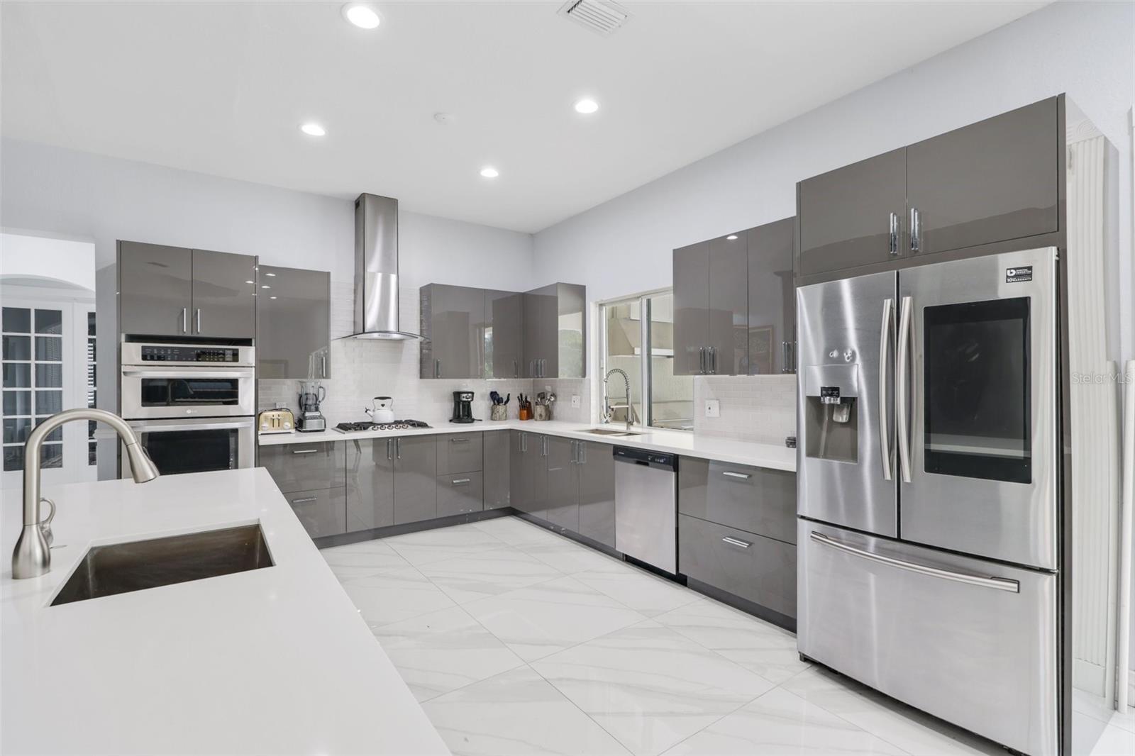 Image 16 of 97 For 10630 El Caballo Court