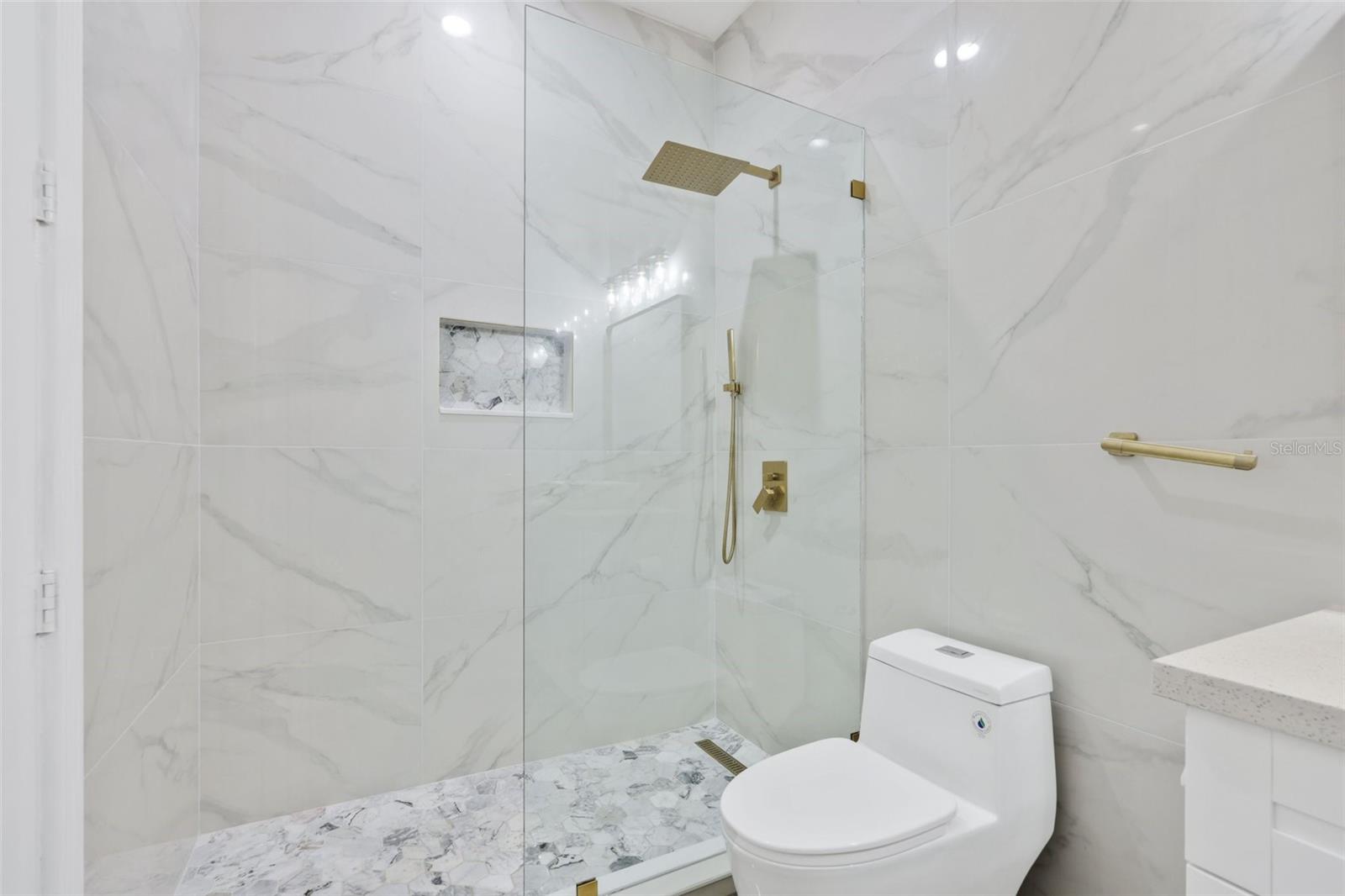 Image 25 of 97 For 10630 El Caballo Court