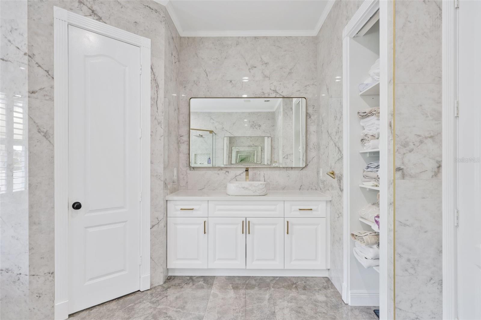 Image 30 of 97 For 10630 El Caballo Court