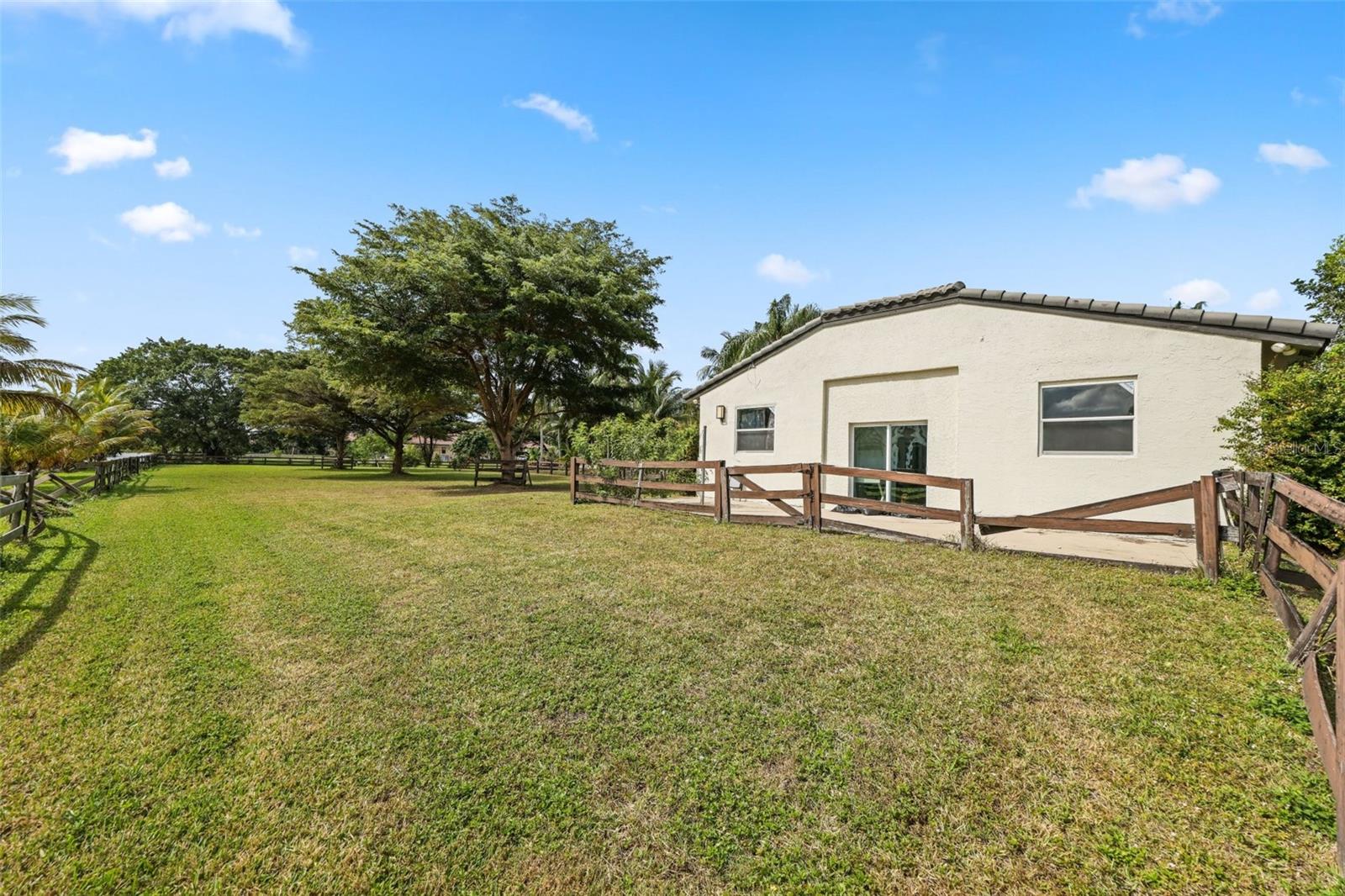 Image 54 of 97 For 10630 El Caballo Court