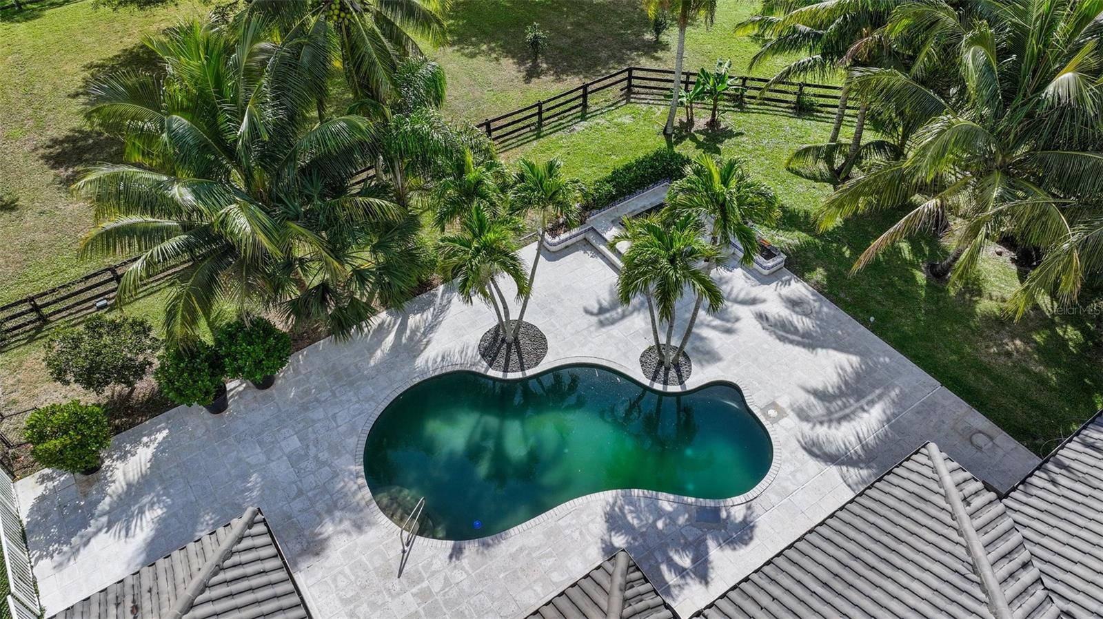 Image 77 of 97 For 10630 El Caballo Court