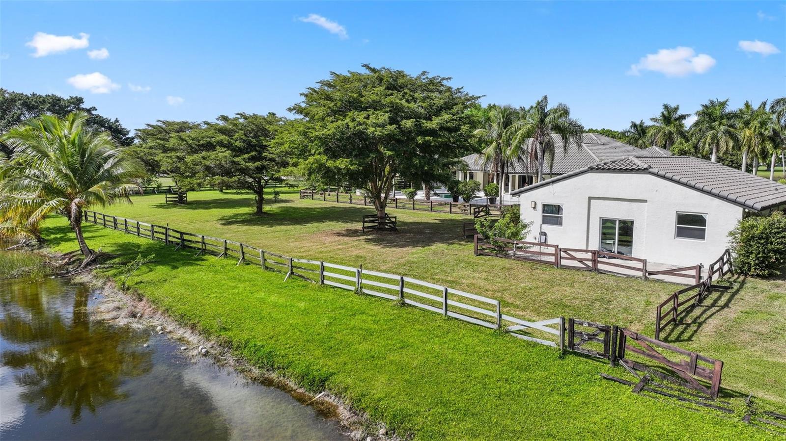 Image 88 of 97 For 10630 El Caballo Court