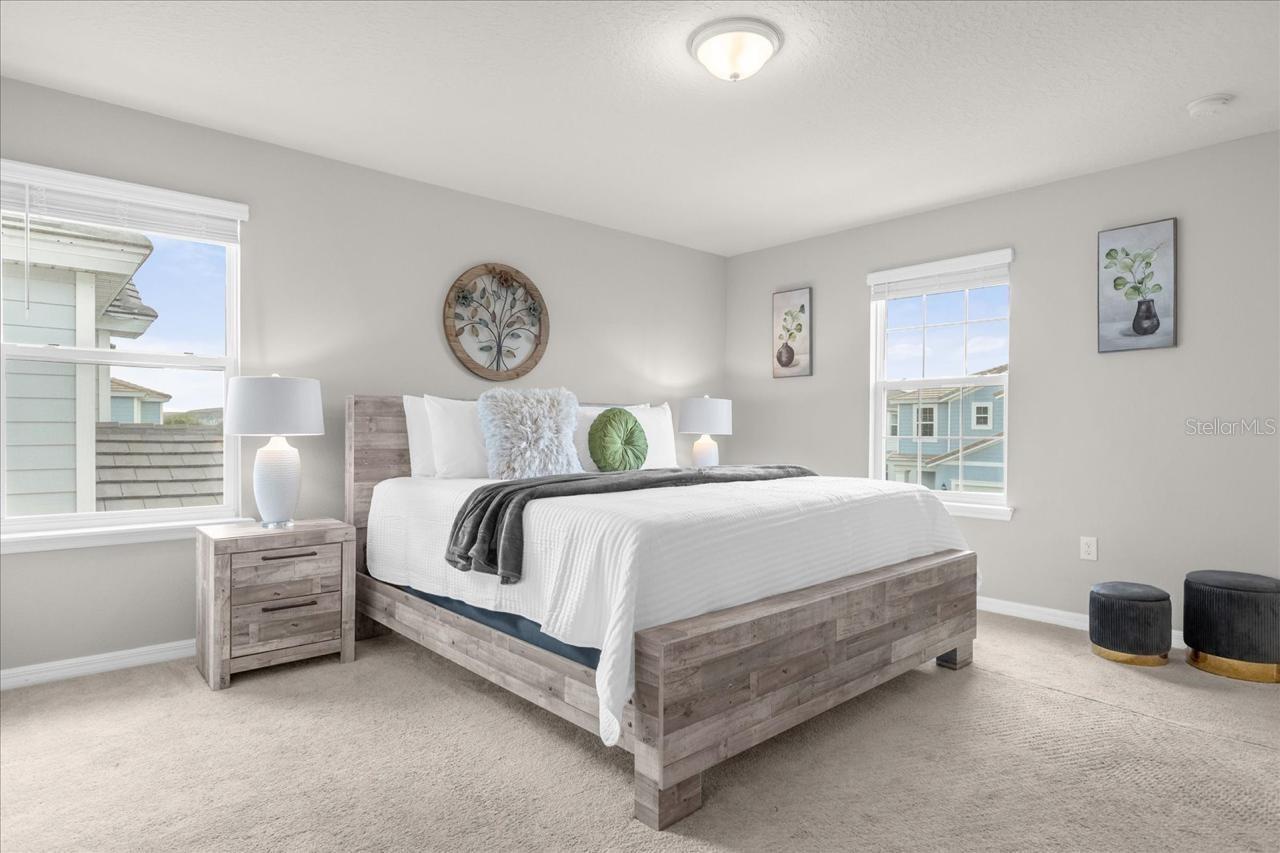 Image 12 of 22 For 7211 Oakmoss Loop