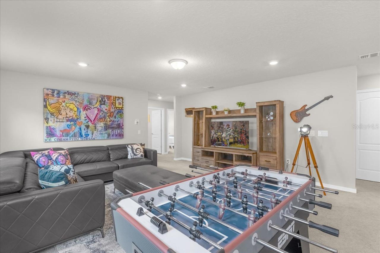 Image 17 of 22 For 7211 Oakmoss Loop