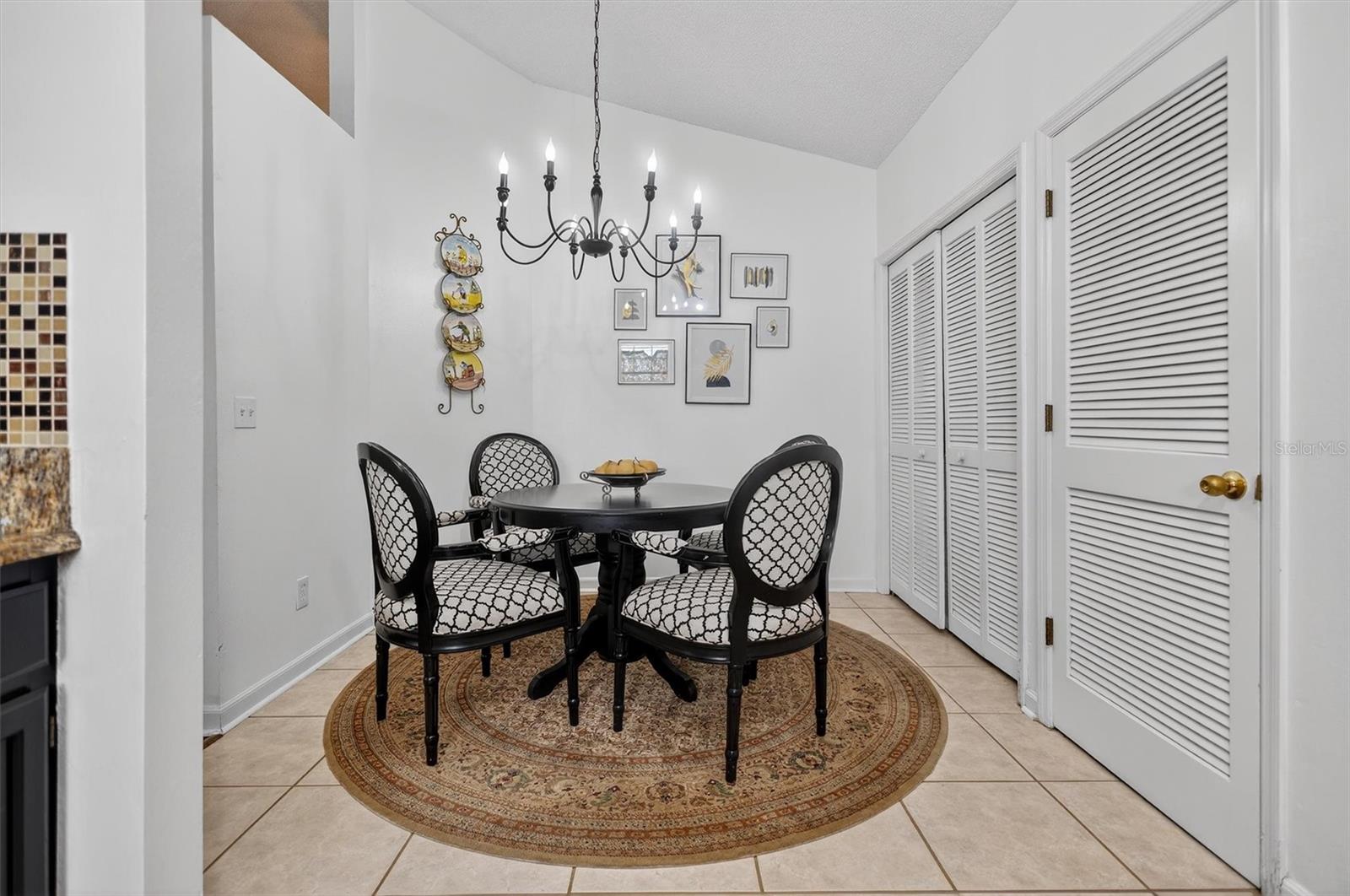 Image 14 of 32 For 6466 Haughton Lane