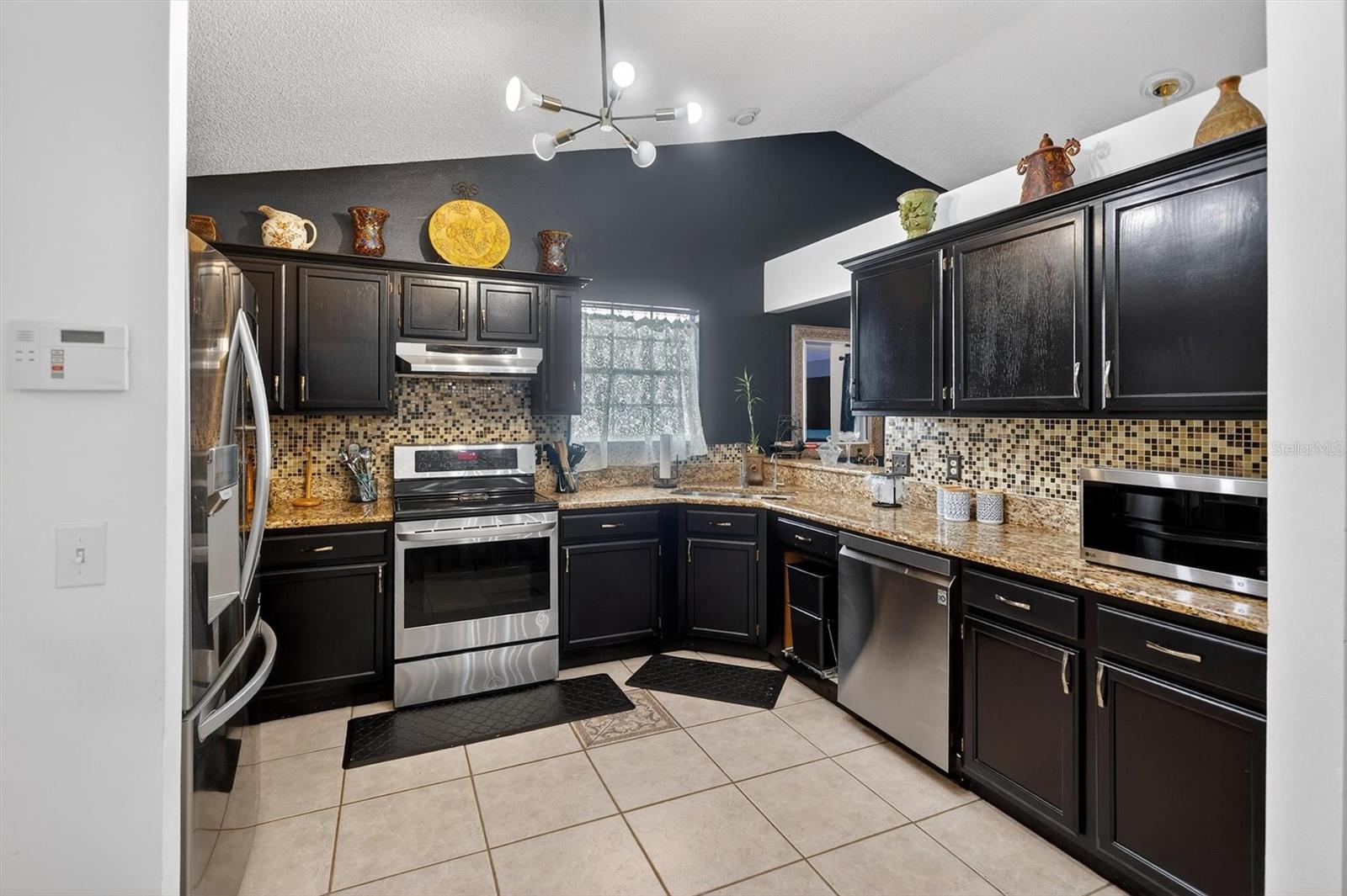 Image 15 of 32 For 6466 Haughton Lane