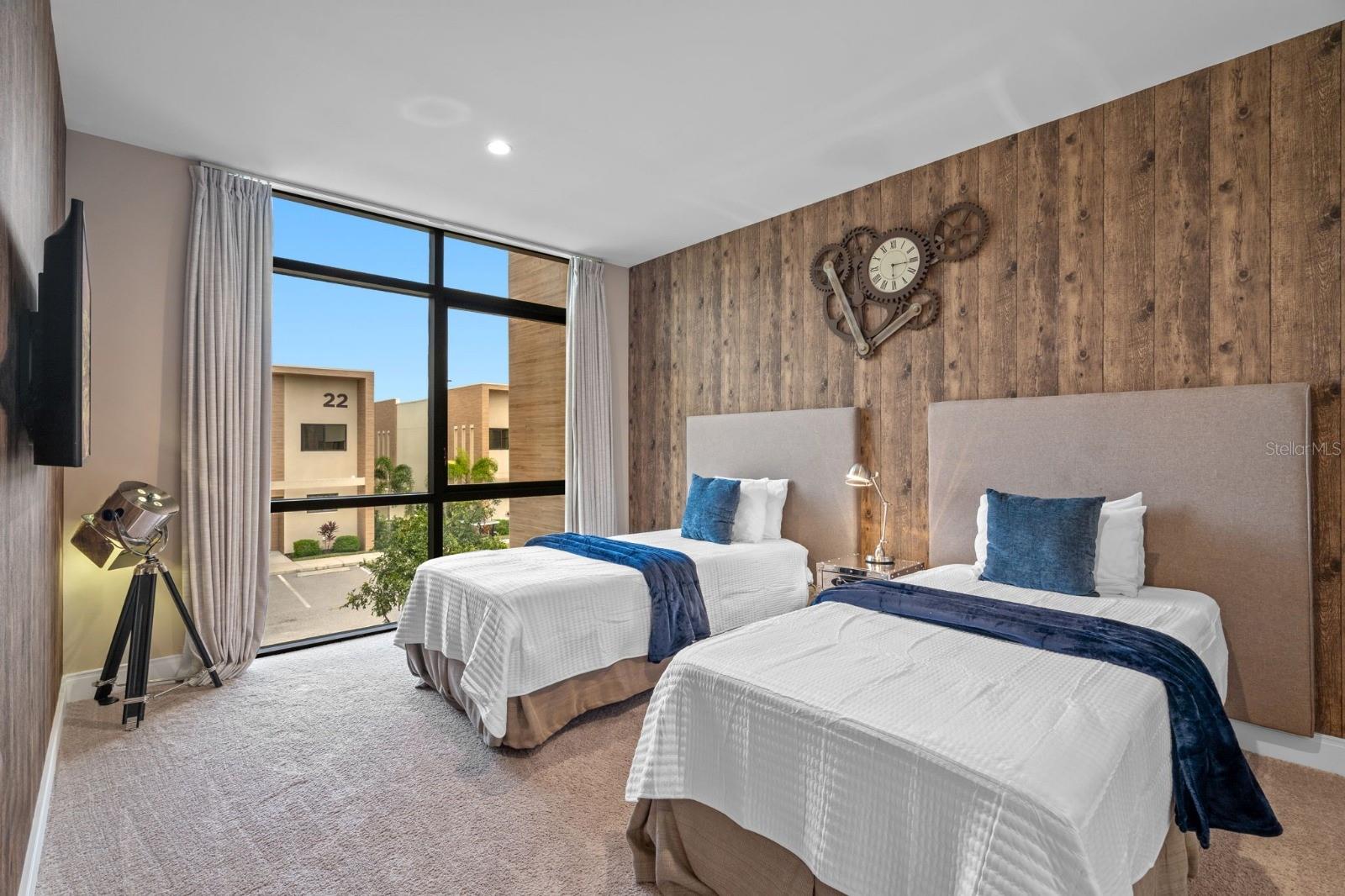 Image 17 of 24 For 3092 Rockefeller Way