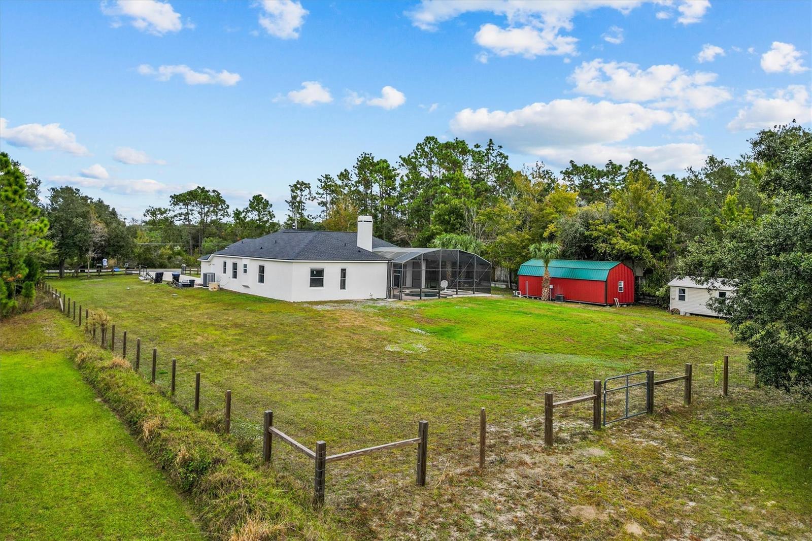 Image 34 of 51 For 20744 Sheldon Street