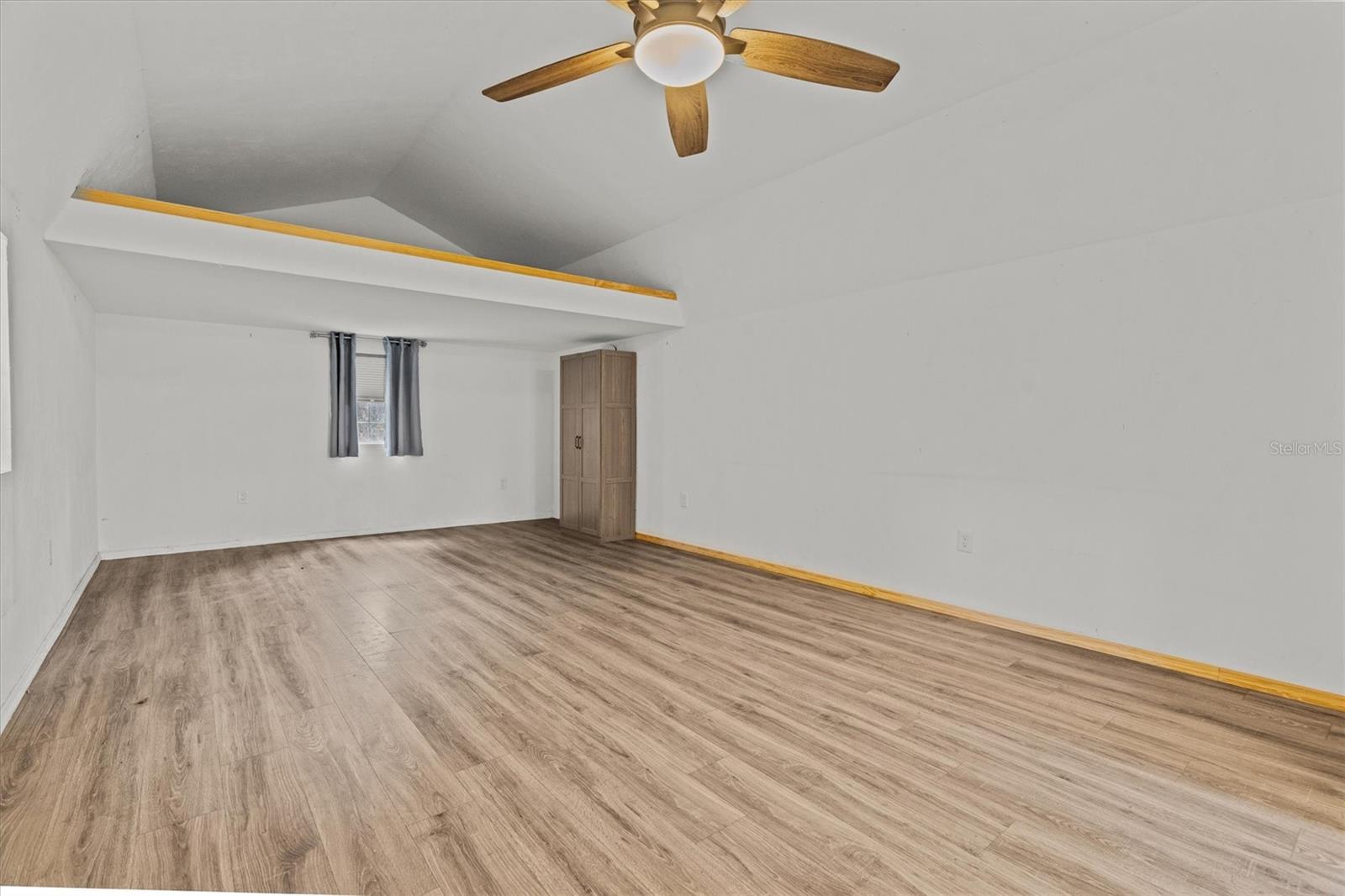 Image 36 of 51 For 20744 Sheldon Street