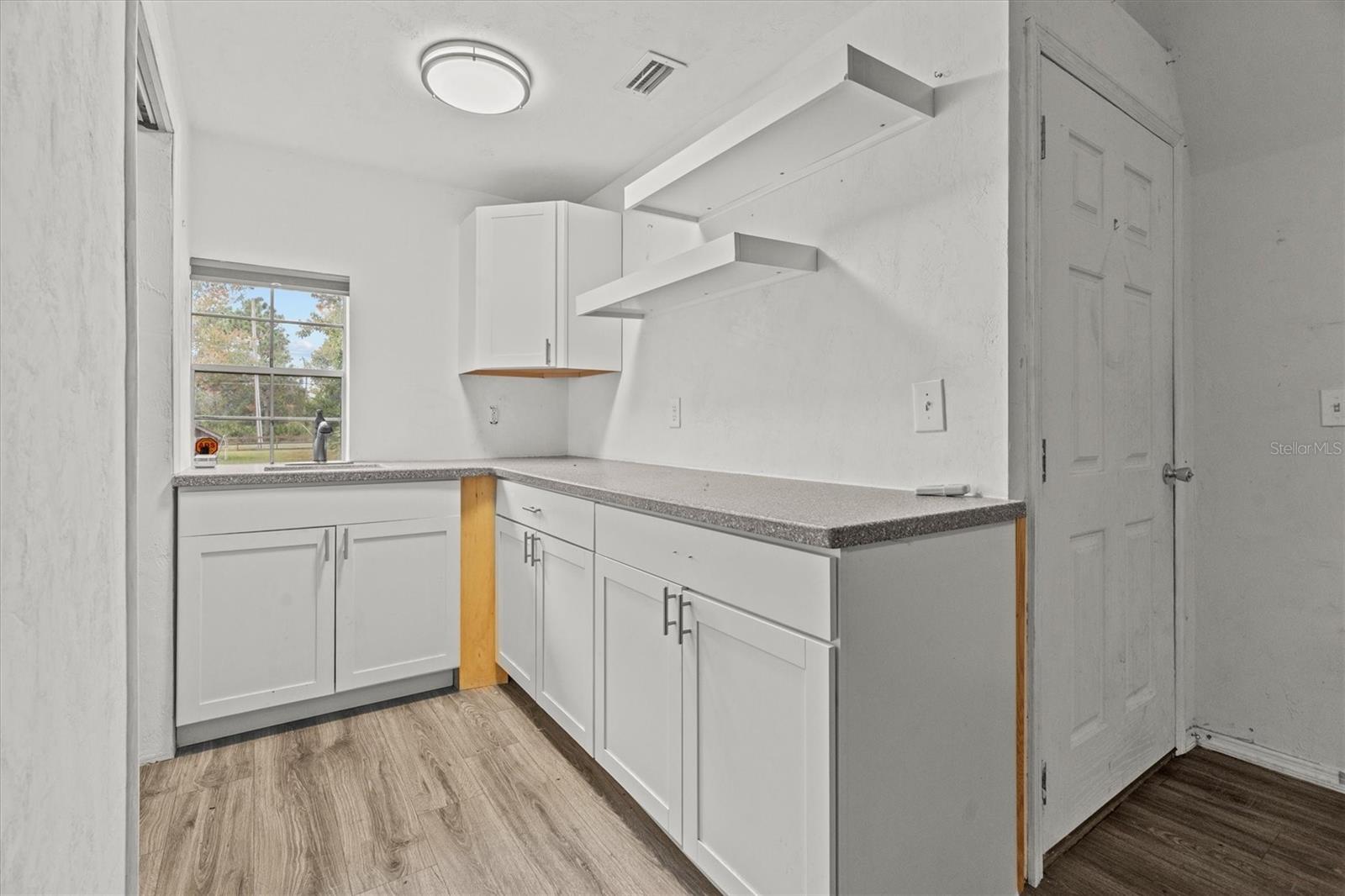 Image 39 of 51 For 20744 Sheldon Street