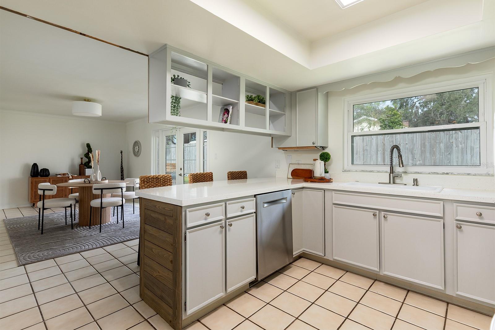 Image 17 of 30 For 3201 Lake Margaret Drive