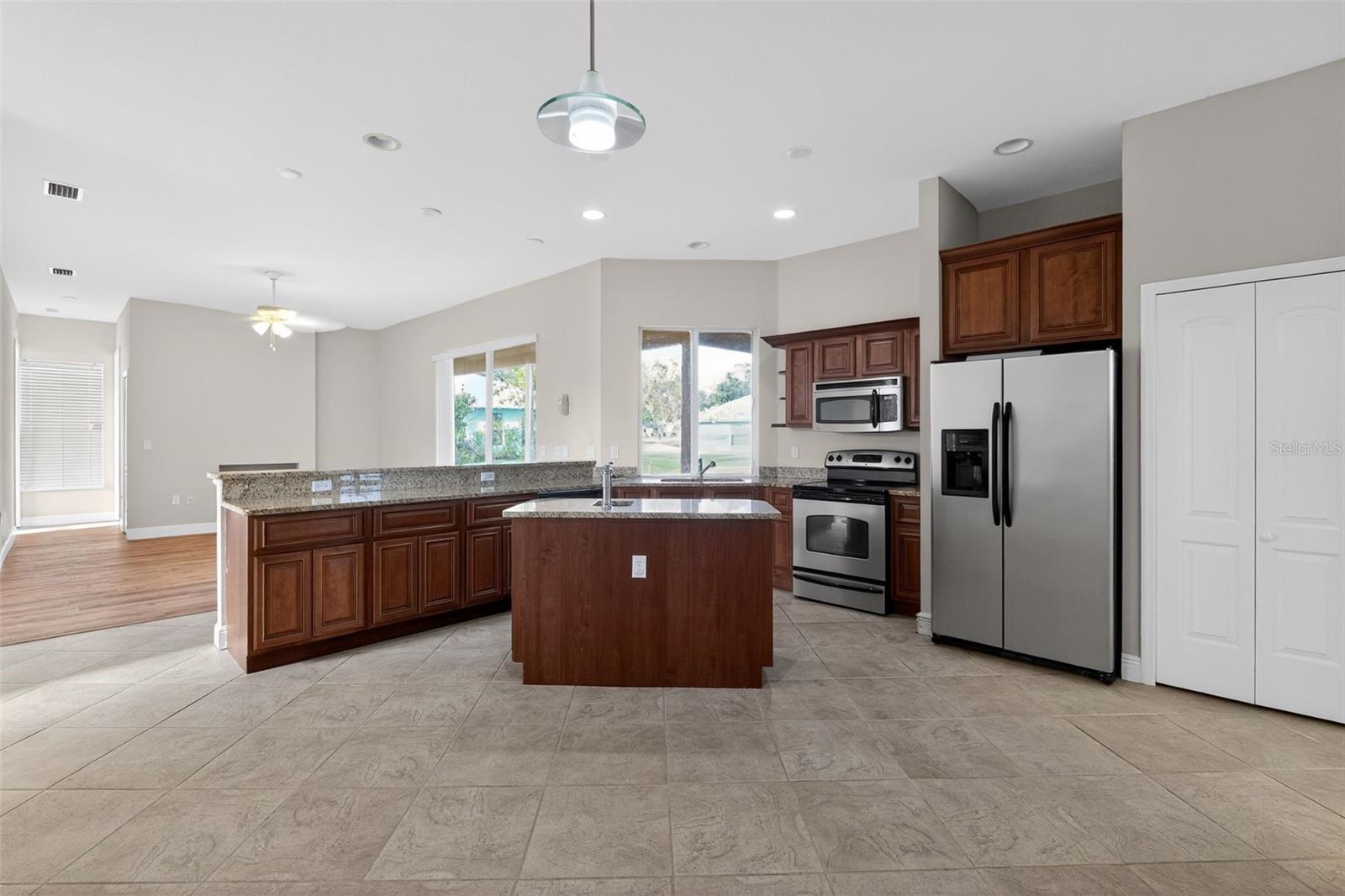 Image 15 of 35 For 1216 Heavitree Court