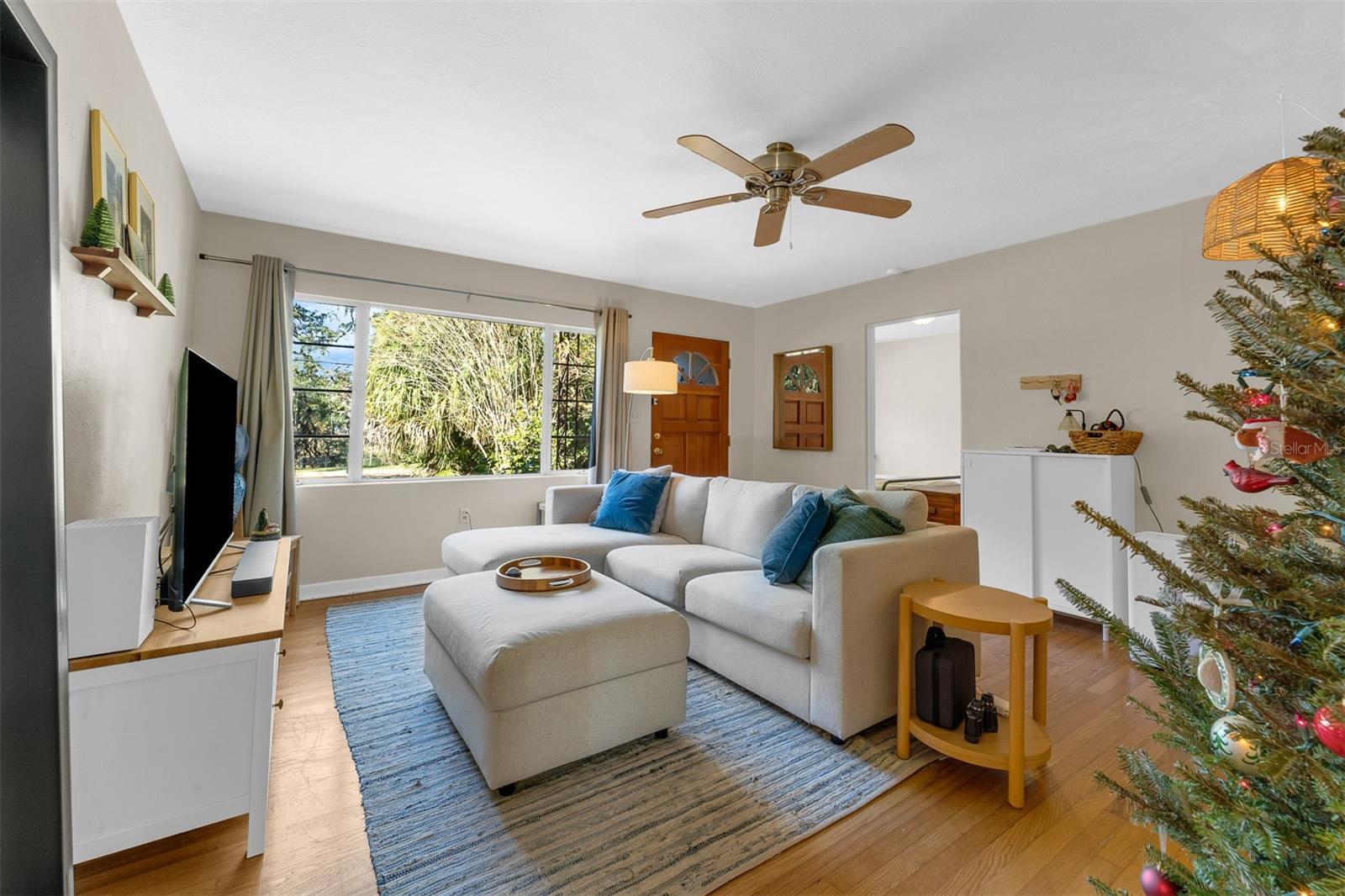 Image 7 of 17 For 109 Brown Avenue