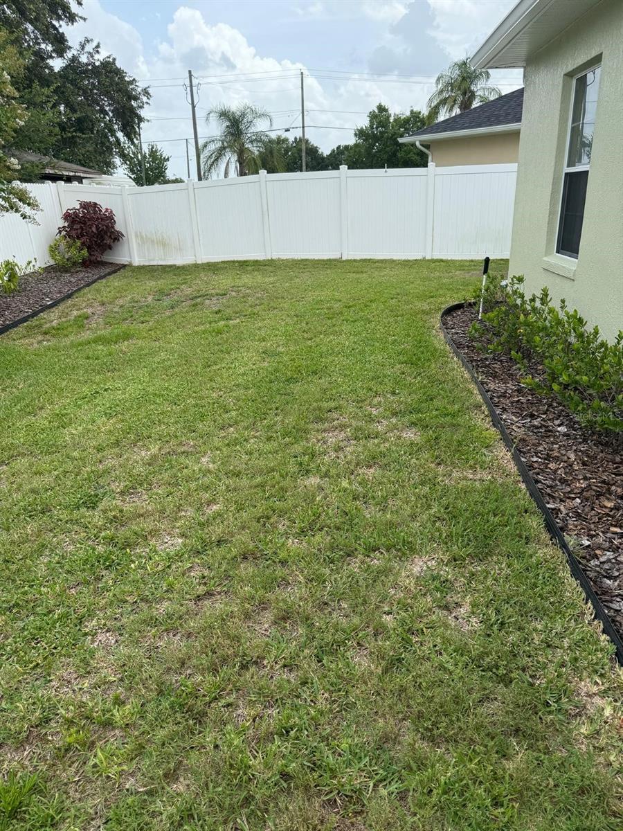 Image 19 of 22 For 1019 Robin Lane