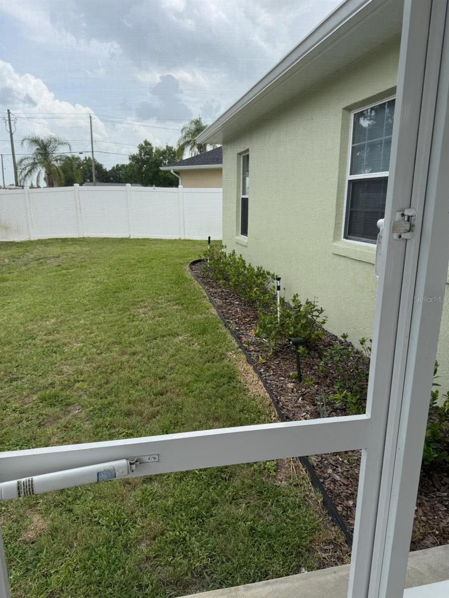 Image 21 of 22 For 1019 Robin Lane