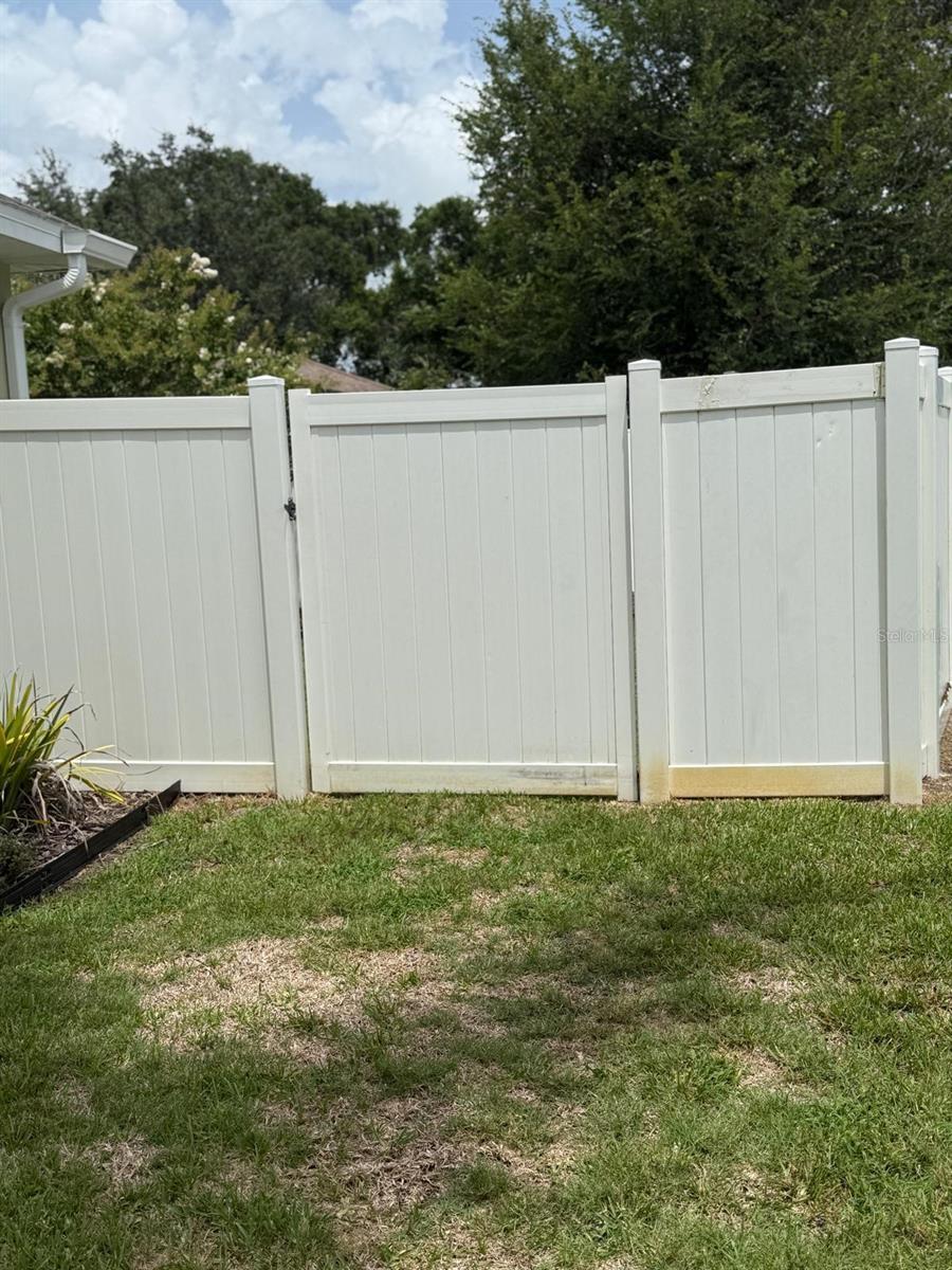 Image 4 of 22 For 1019 Robin Lane