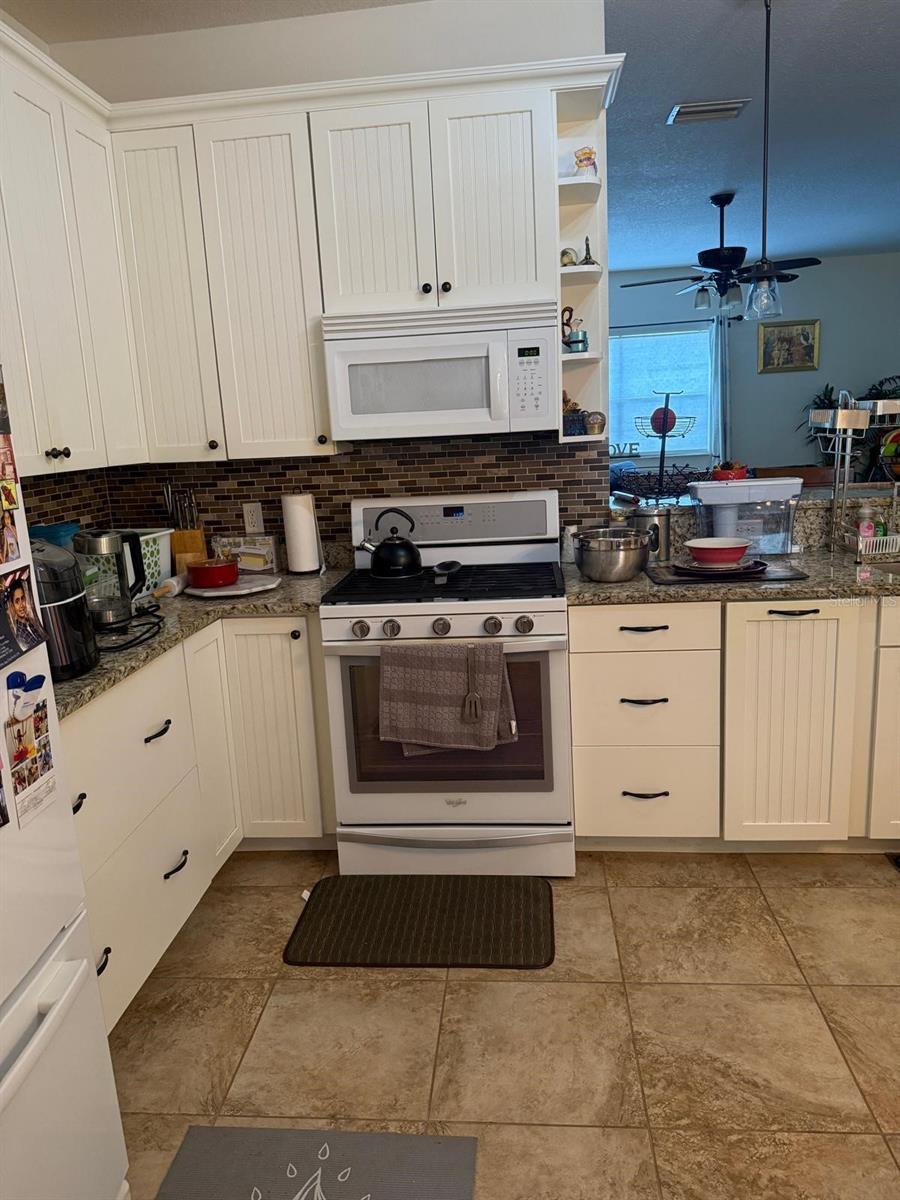 Image 6 of 22 For 1019 Robin Lane