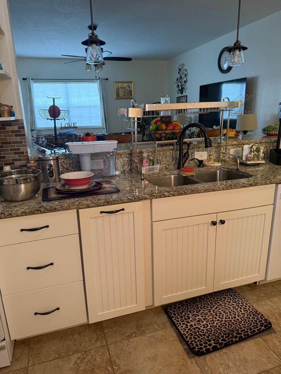 Image 7 of 22 For 1019 Robin Lane