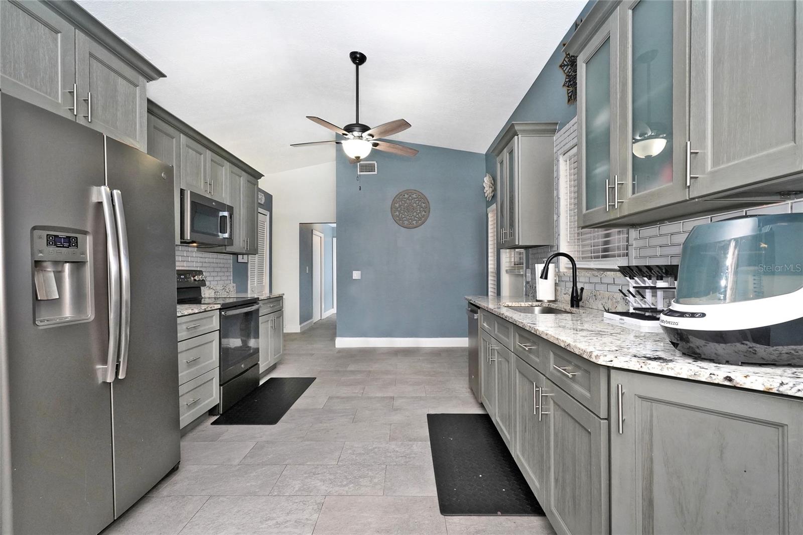 Image 9 of 27 For 1516 Glendale Avenue Nw