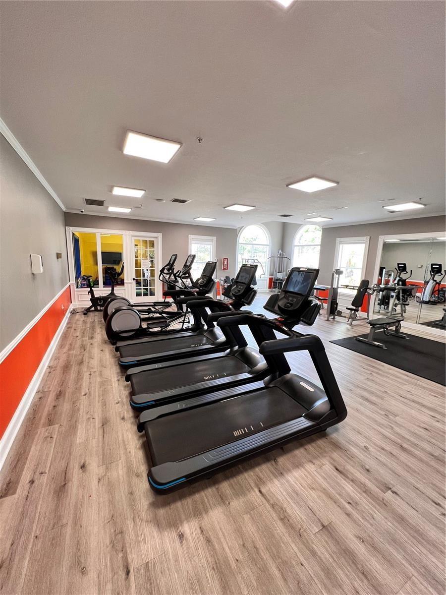 Image 10 of 13 For 304 Southern Pecan Circle 203