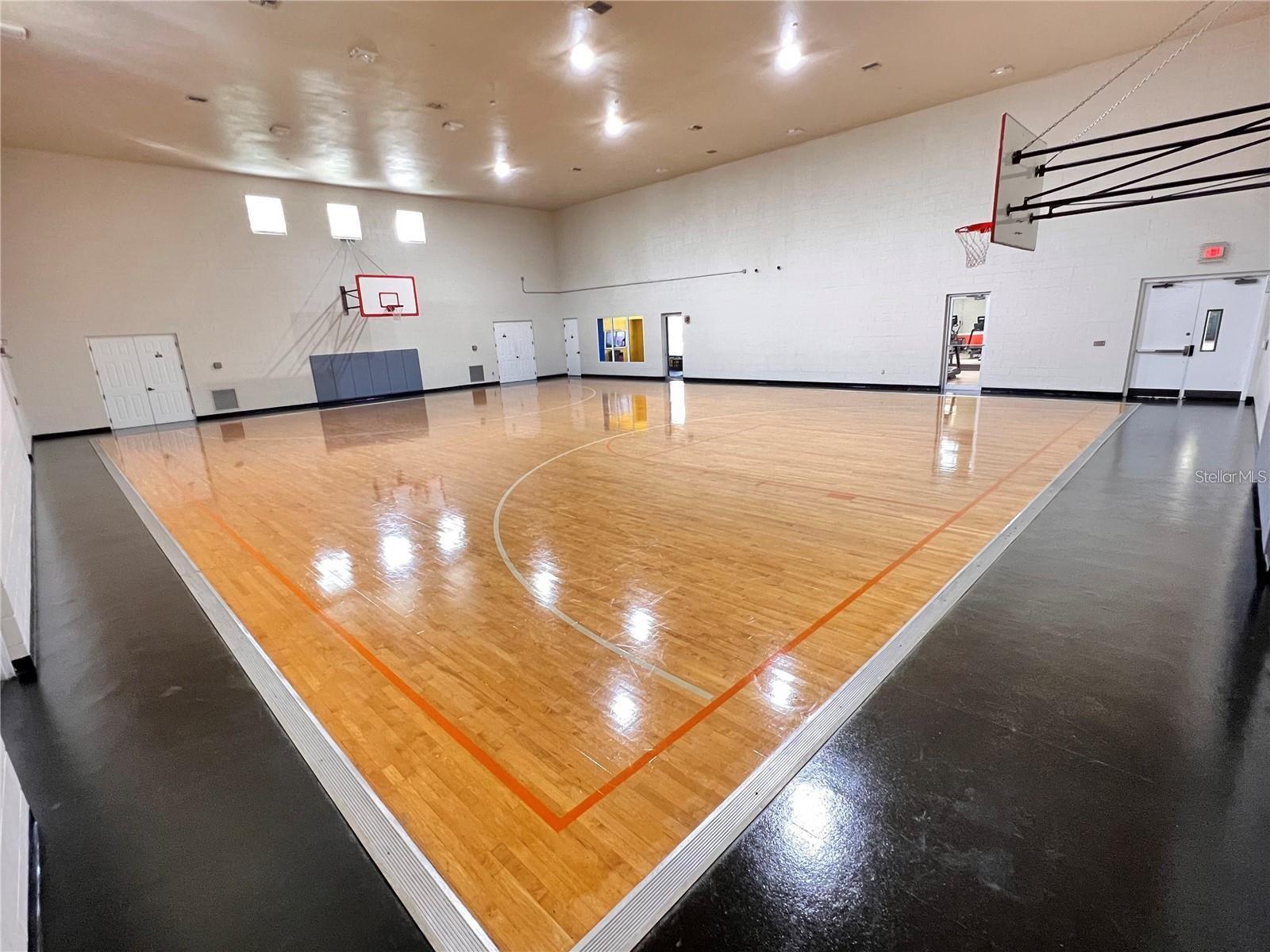 Image 12 of 13 For 304 Southern Pecan Circle 203