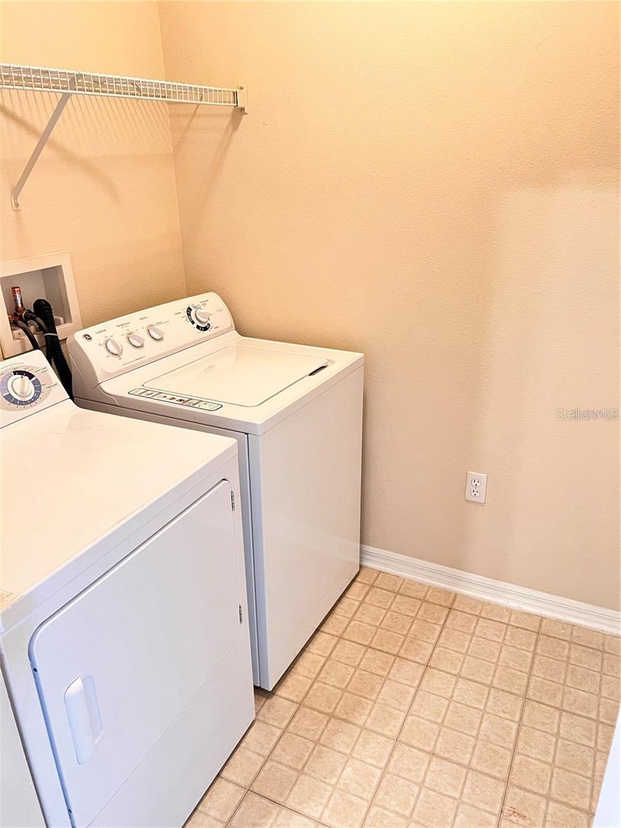 Image 8 of 13 For 304 Southern Pecan Circle 203