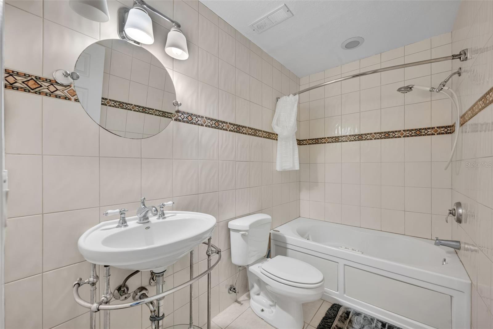 Image 20 of 26 For 2634 Exuma Way