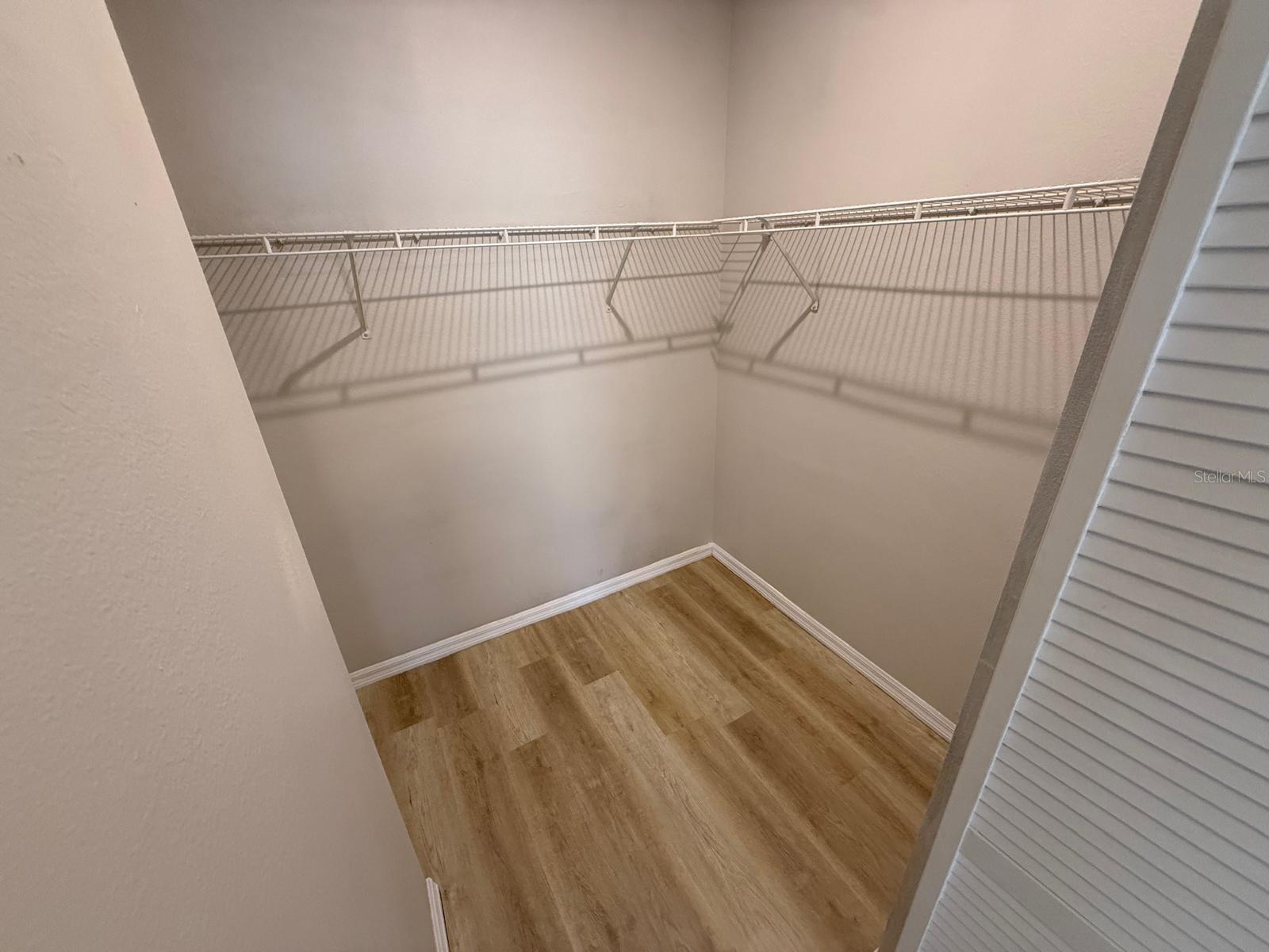 Image 20 of 43 For 5506 Metrowest Boulevard 211