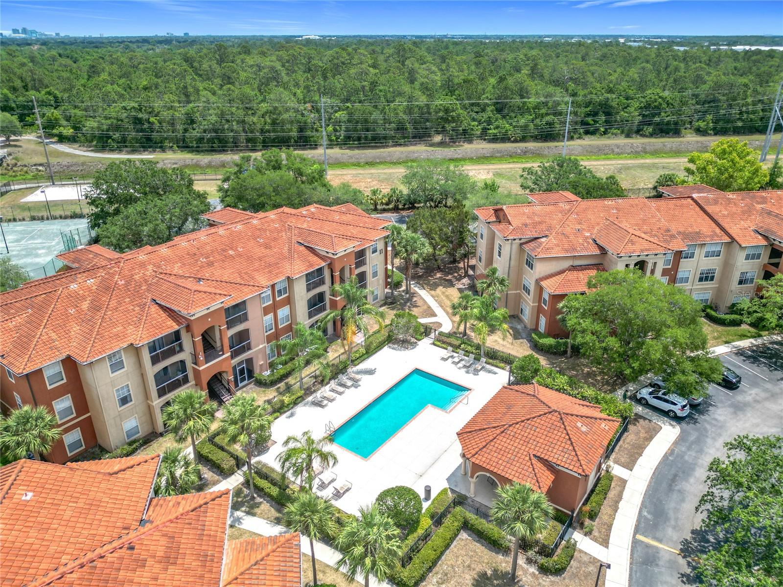 Image 34 of 43 For 5506 Metrowest Boulevard 211