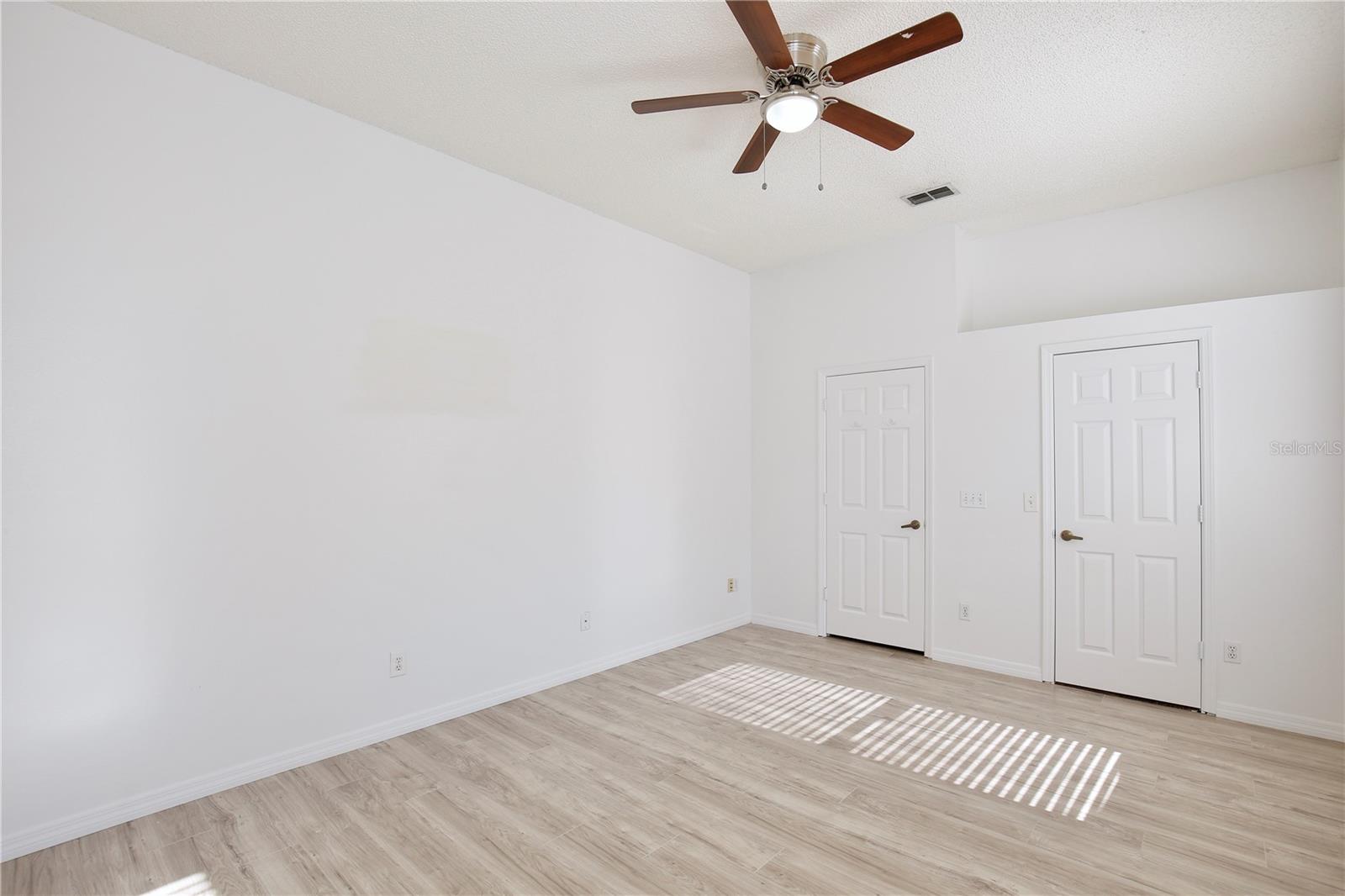 Image 14 of 30 For 654 King Harold Court