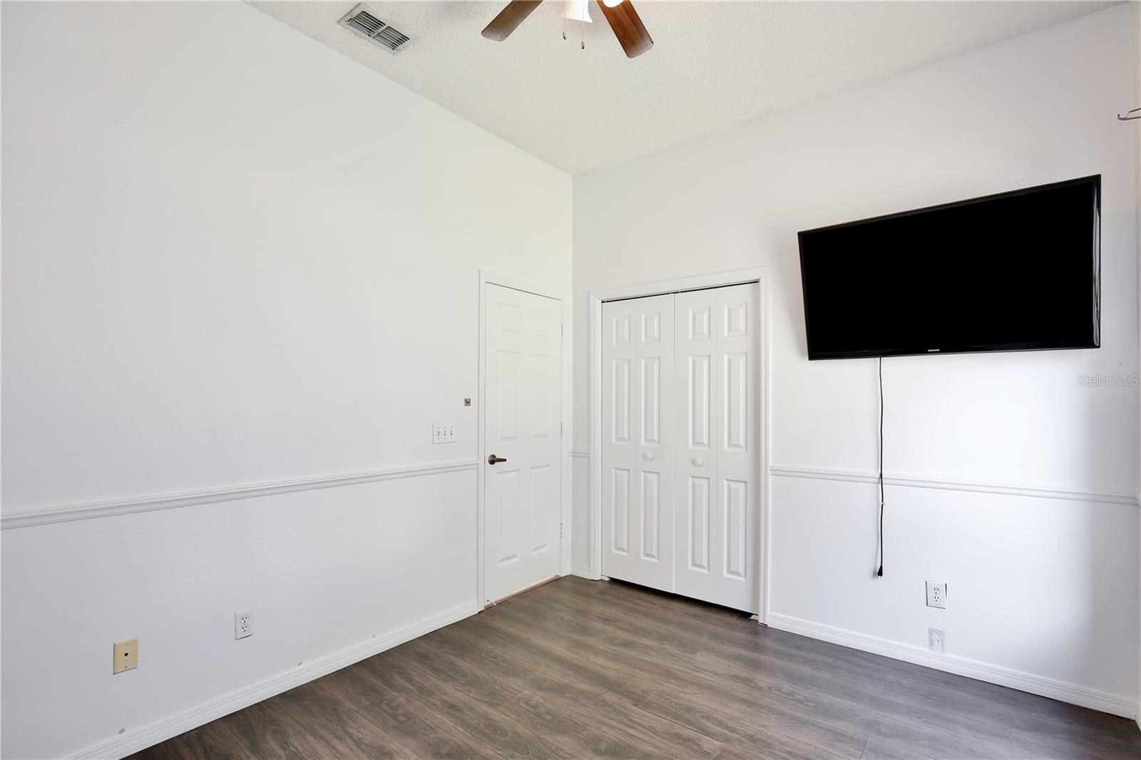 Image 19 of 30 For 654 King Harold Court