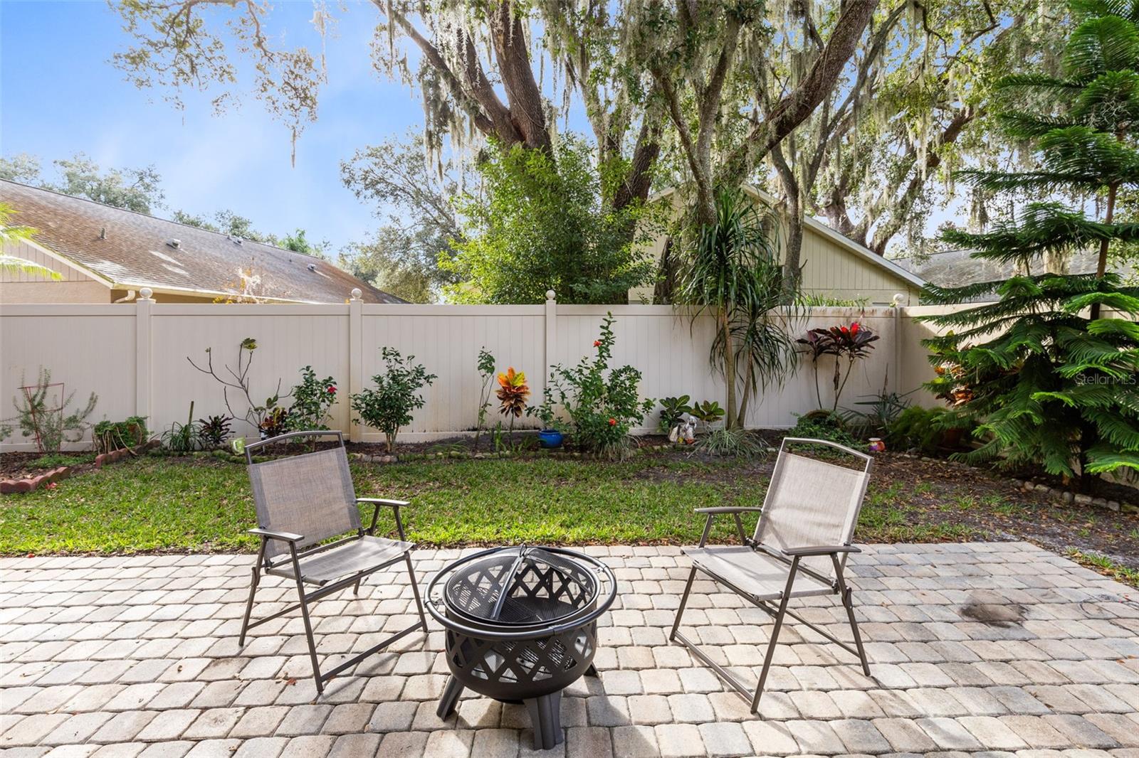 Image 14 of 33 For 667 Andover Circle