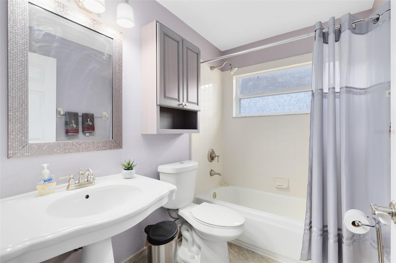 Image 9 of 33 For 667 Andover Circle