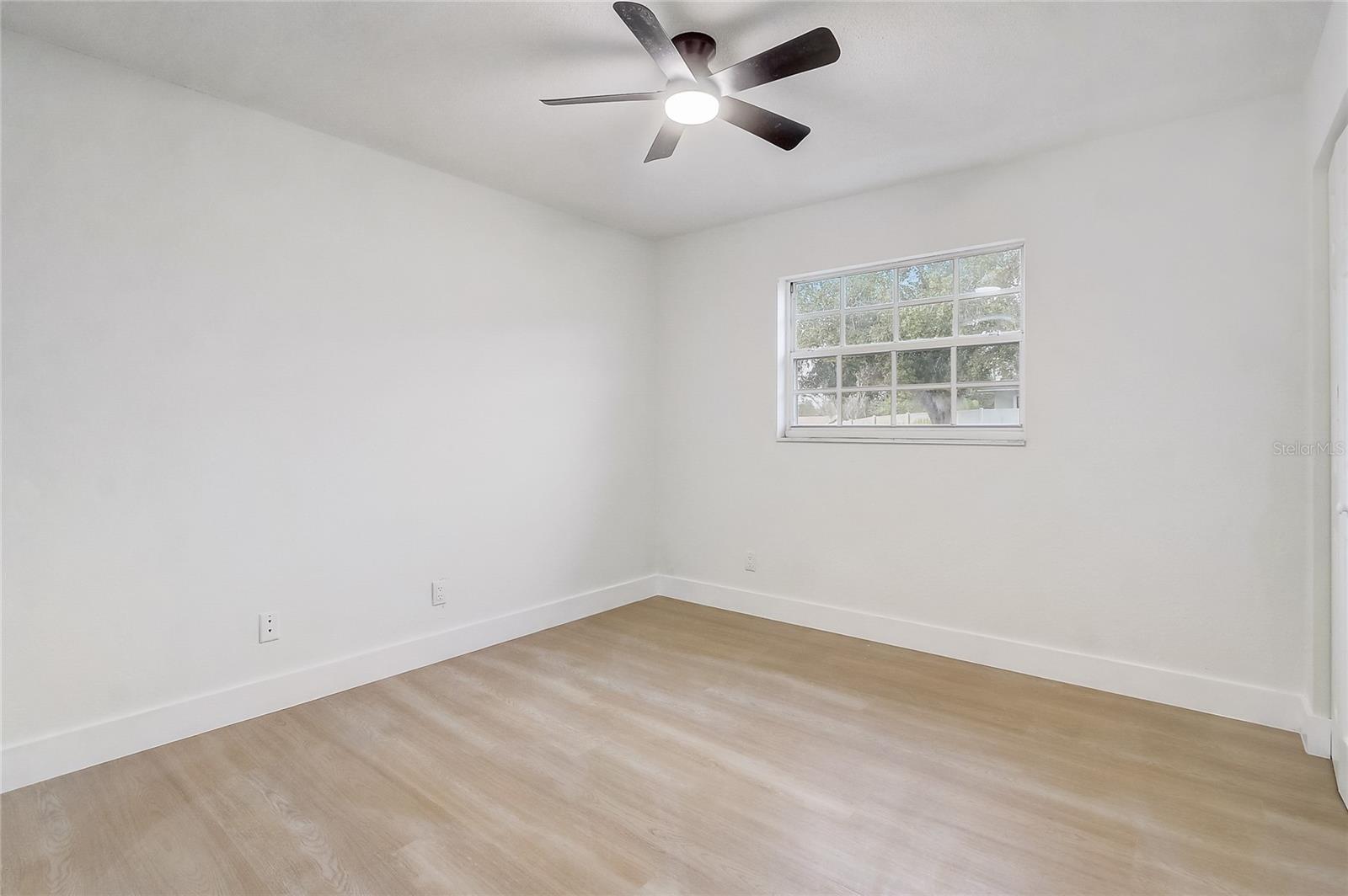 Image 19 of 27 For 1080 Carpenter Road