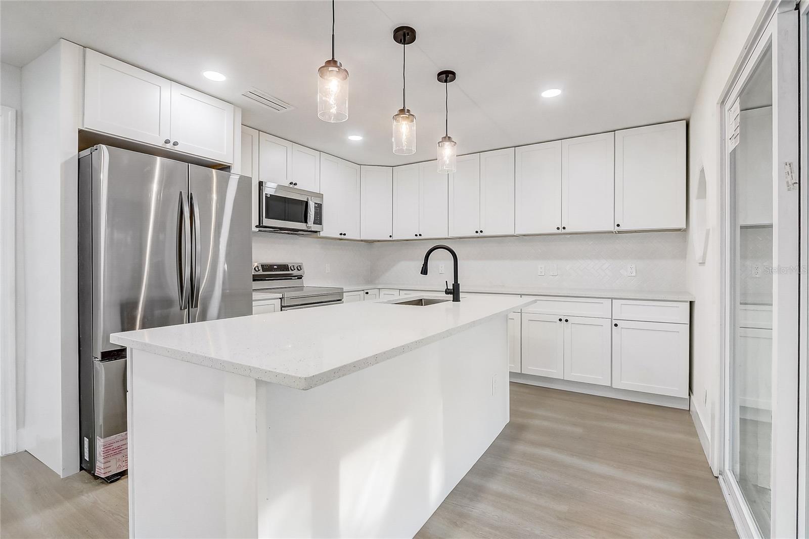 Image 7 of 27 For 1080 Carpenter Road